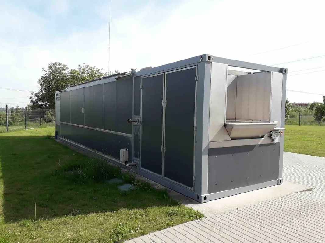 Containerized biogas unit